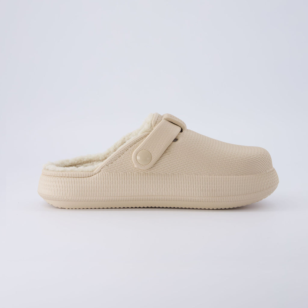 Fable Fur Cloud Clog - view 10