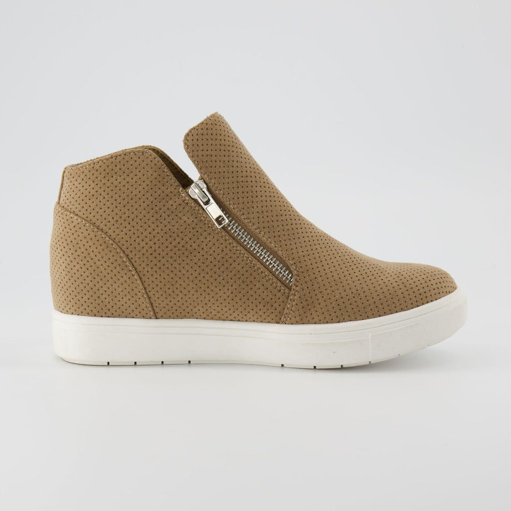 Hart Hidden Wedge Sneaker - view 17