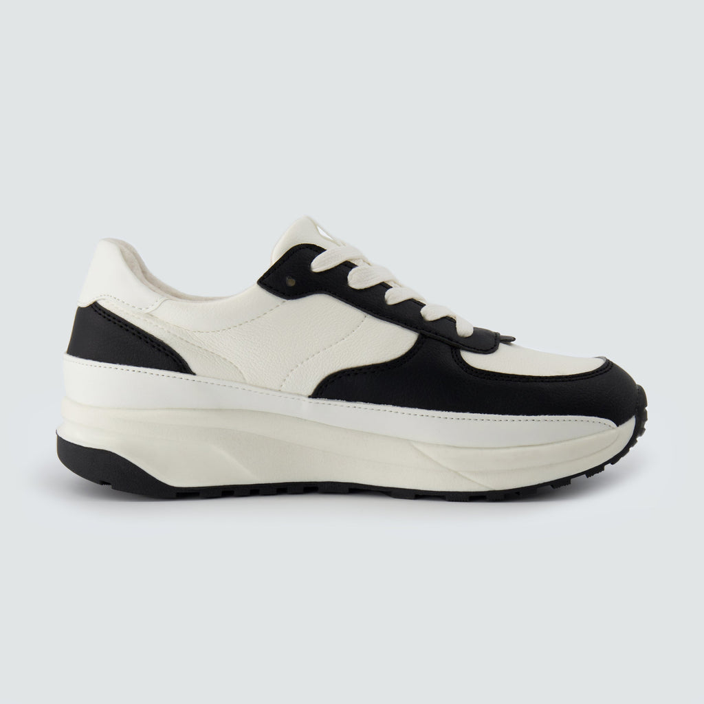 Score Lace-up Sneaker - view 23