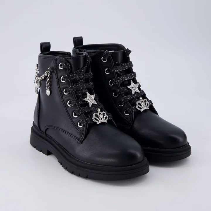 Kids’ boots